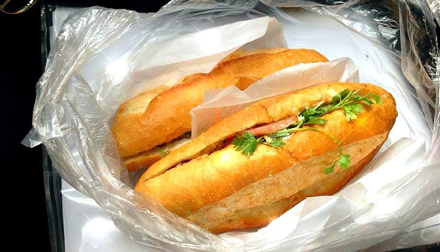 Bánh Mì Lãn Ông - Tiệm bánh mì ngon tại Hà Nội