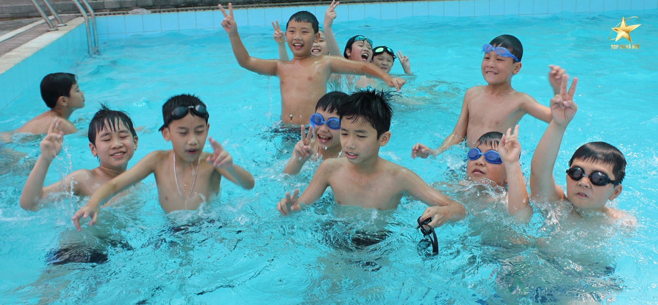 trung tâm dạy bơi cho trẻ